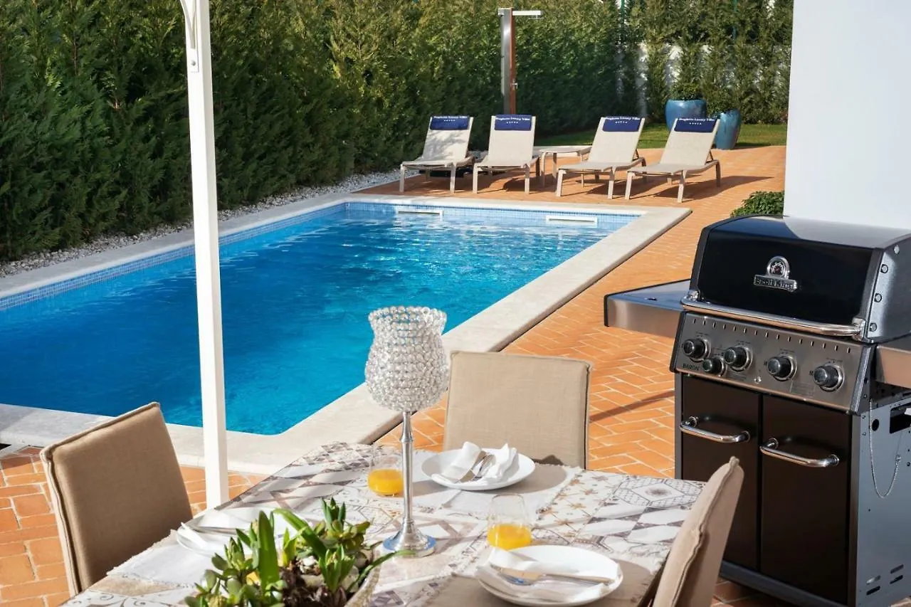 Villa Giulia Tar-Vabriga 0*,  Κροατία